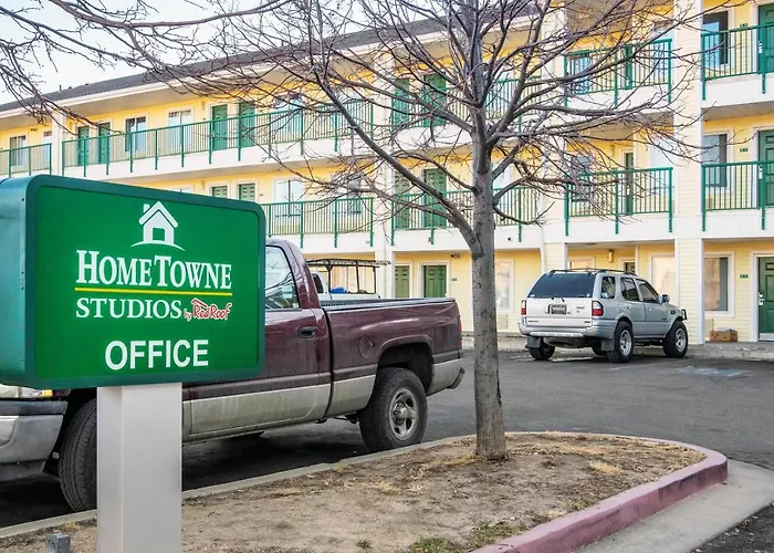 Hometowne Studios By Red Roof Colorado Springs - Airport